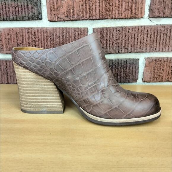 NWOT Kork-Ease Challis Genuine Leather Heeled Mule in Dark Brown Croc Print Sz 7 - Picture 10 of 15